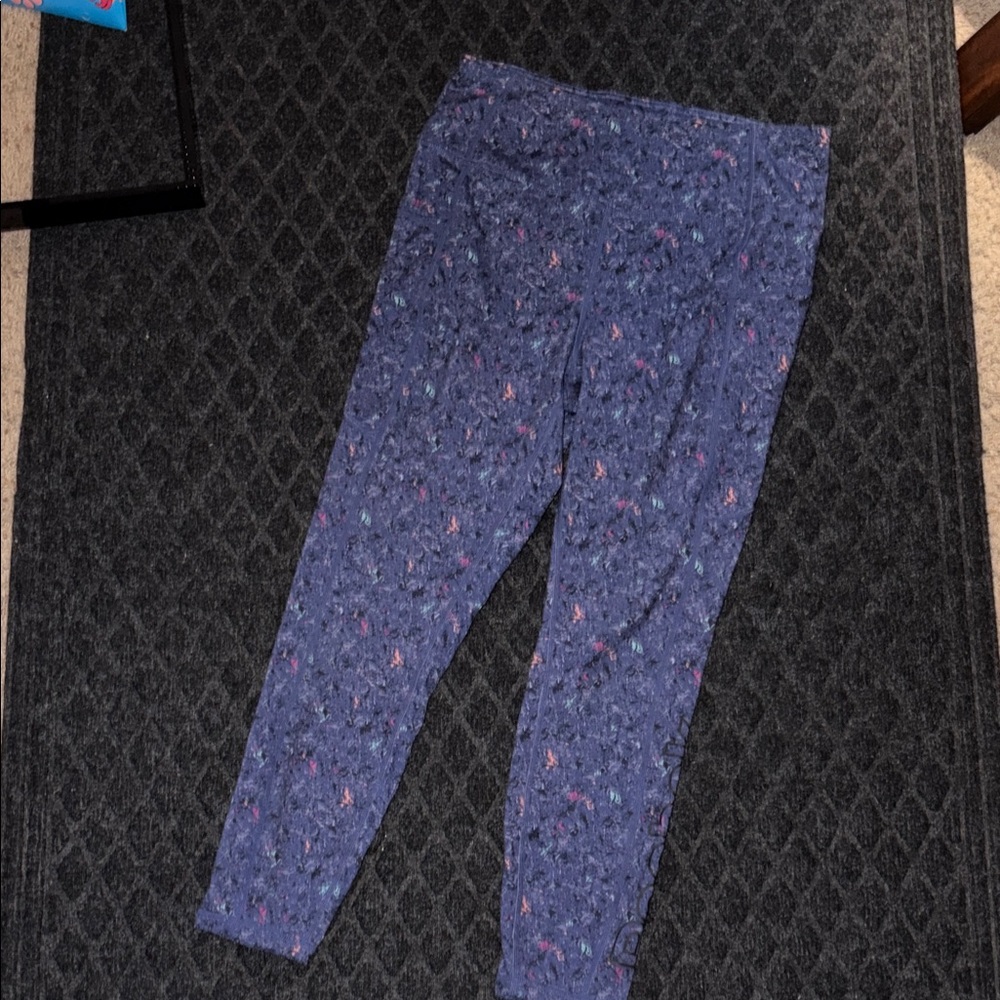 Reebok High Rise Leggings Dark purple with Splashes of Color size L